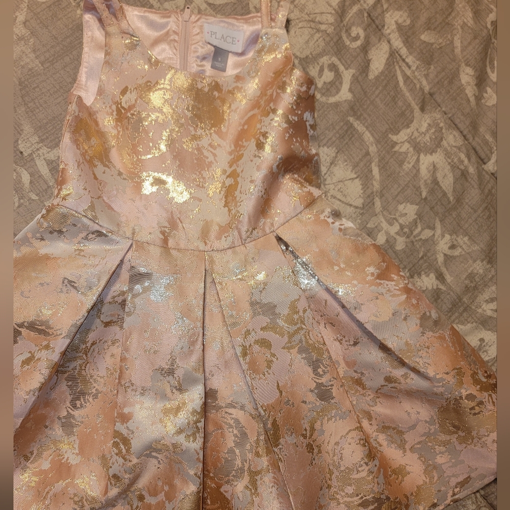 Girls pink with gold detail dreas